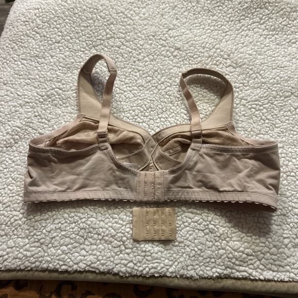 Glamorise Magiclift Minimizing Bra Nude 46B Wirefree Lace Extender - Picture 3 of 6